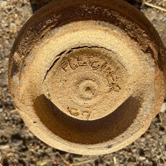 Hand thrown studio pottery ceramic clay pot - Picture 3 of 4